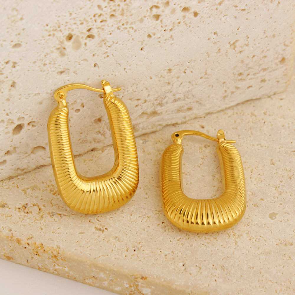 Giovani GOLD NYC 14K Gold Oval Diamond Cut Bamboo Hoop Earring