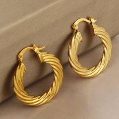 Giovani GOLD NYC 14k Gold Classic Bamboo Hoop Earrings