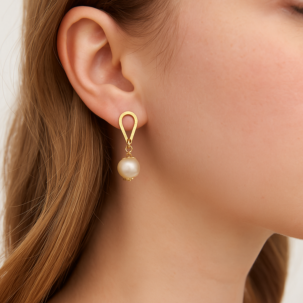 Giovani GOLD NYC Gold Teardrop Pearl Earrings – Classic Elegance with Modern Grace