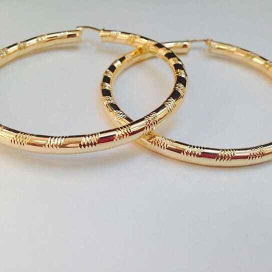 18K Gold Plated Hoop Earrings with Diamond Cut Details